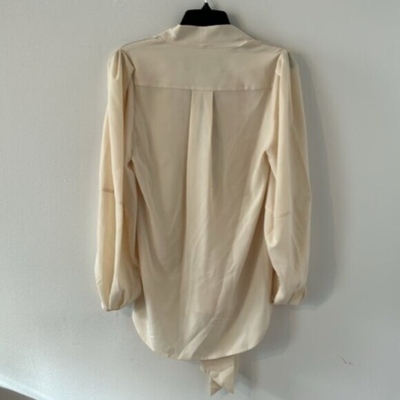 NWT Toccin Women's Cream Tie Front Long Sleeves Lantern Blouse Top Size XS - Picture 3 of 3